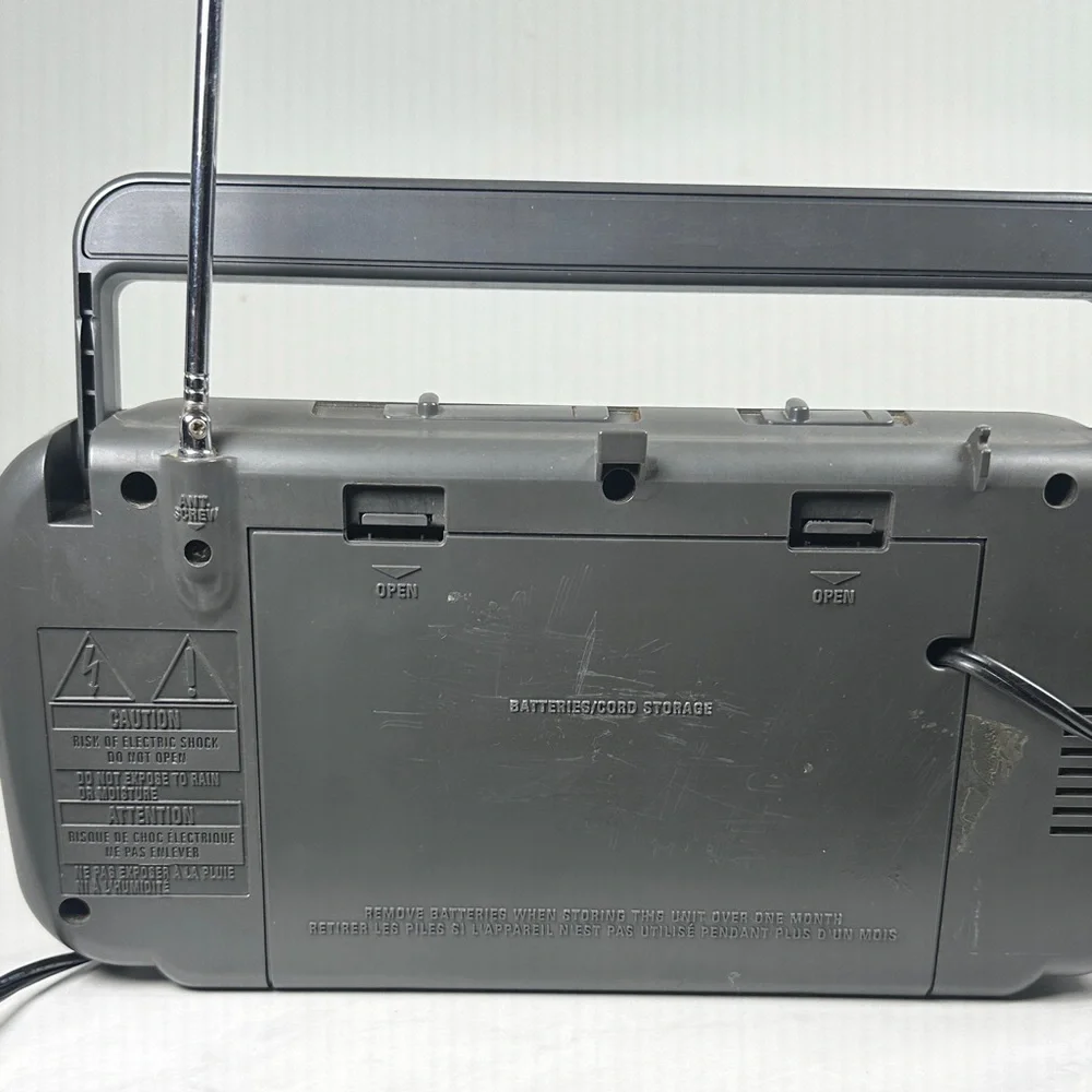 Vintage GE 2 Way power AM/FM Radio 24hourweather portable receiver TV sound 4b - Picture 7 of 15